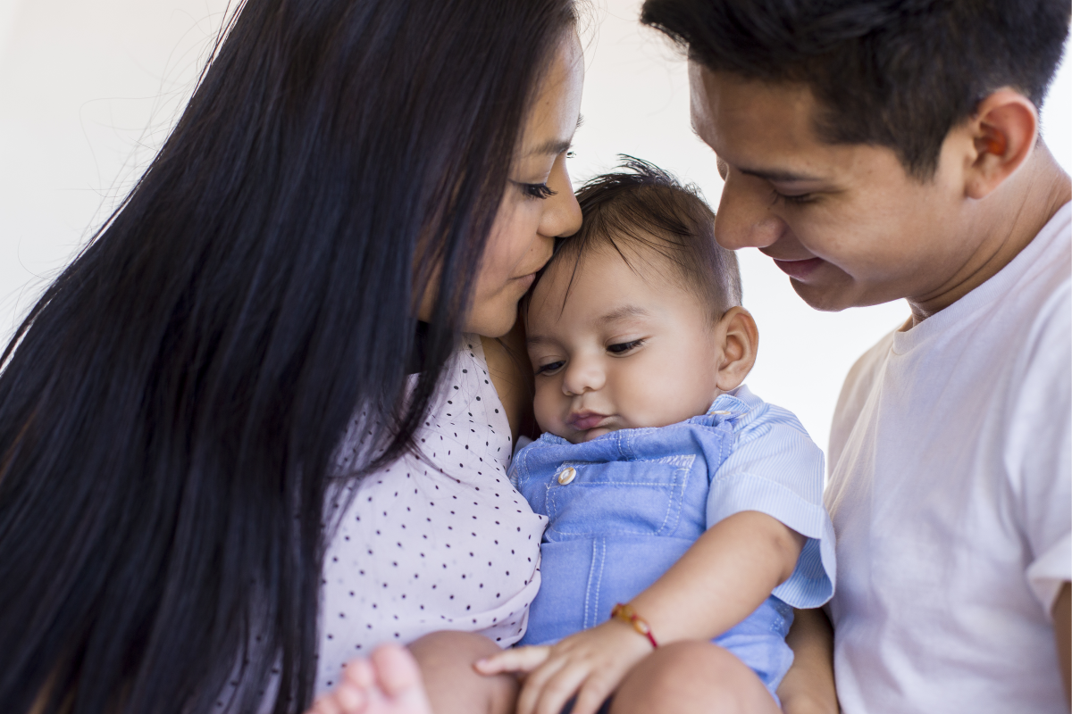 spitting-up-in-babies-things-to-consider-formula-stork